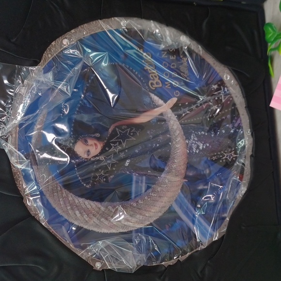 Barbie Bob Mackie Limited Edition Collector Plates 1996 - Picture 2 of 8